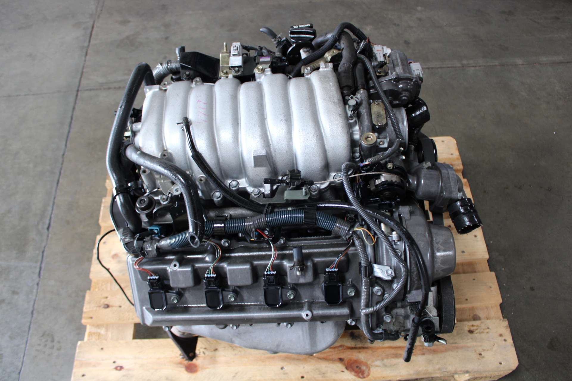 JDM Toyota 1UZ-FE VVTi Engine 1998-2000 Lexus LS400 GS300 SC400
